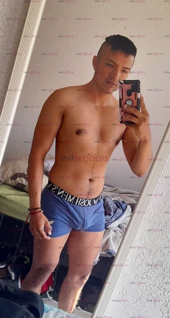 FOTOS DE NEZA ESCORT GAY ACTIVO CON CARAMELO DE 17 CMS, VERGOTA MORENA Y GRUESA.