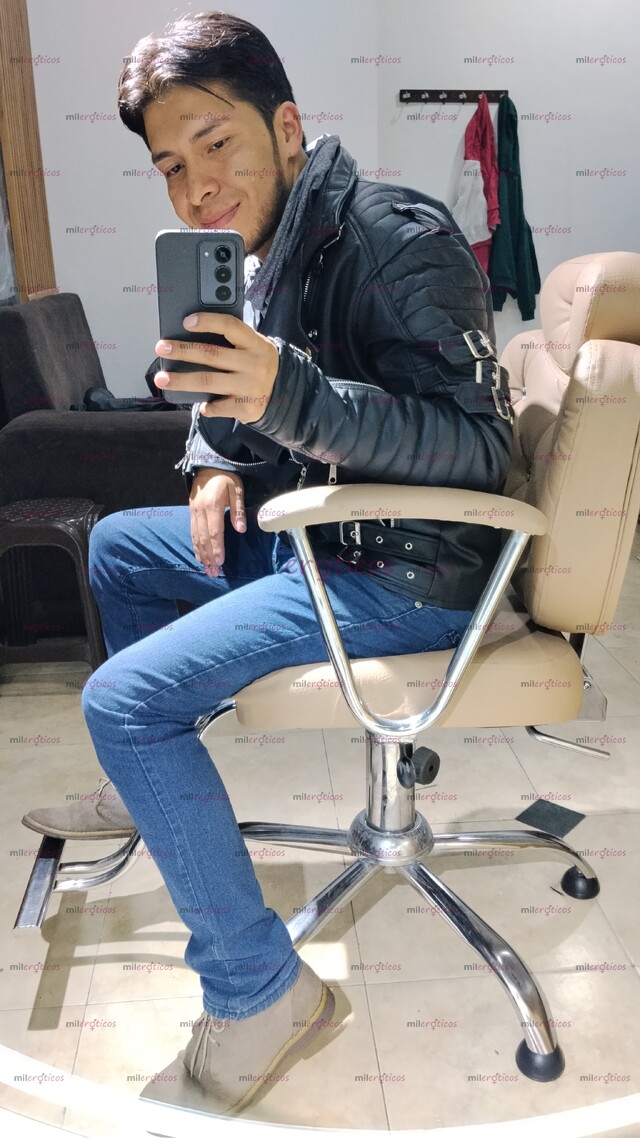FOTOS DE GIGOLÓ HETERO TATUADO Y APASIONADO EN BOGOTÁ SOLO DAMAS Y PAREJAS