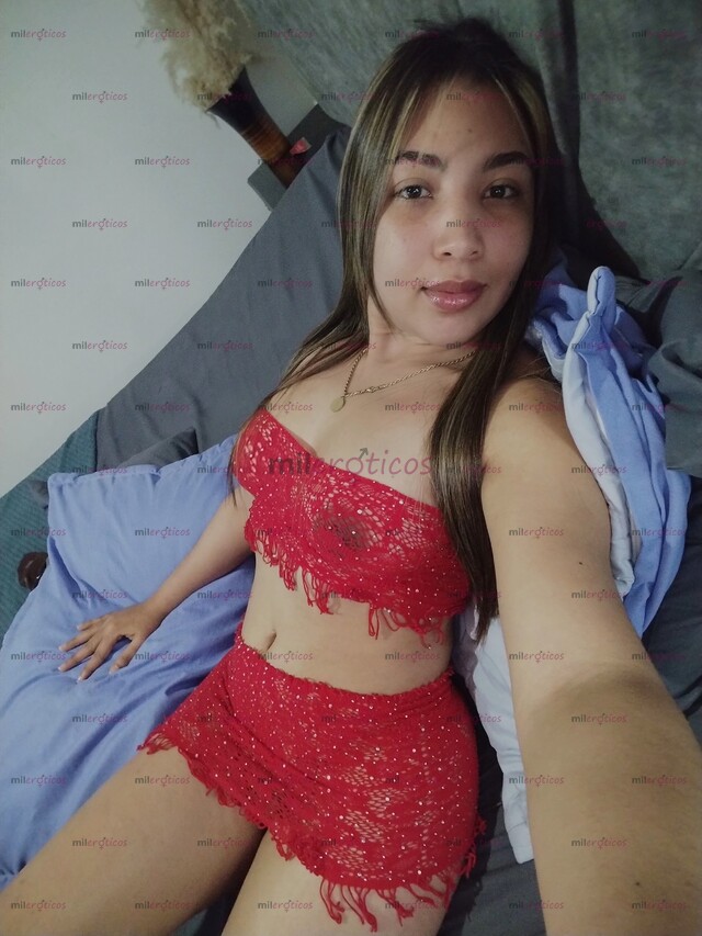 FOTOS DE GENESIS DELICIOSA FLAKITA SEXY Y ENCANTADORA