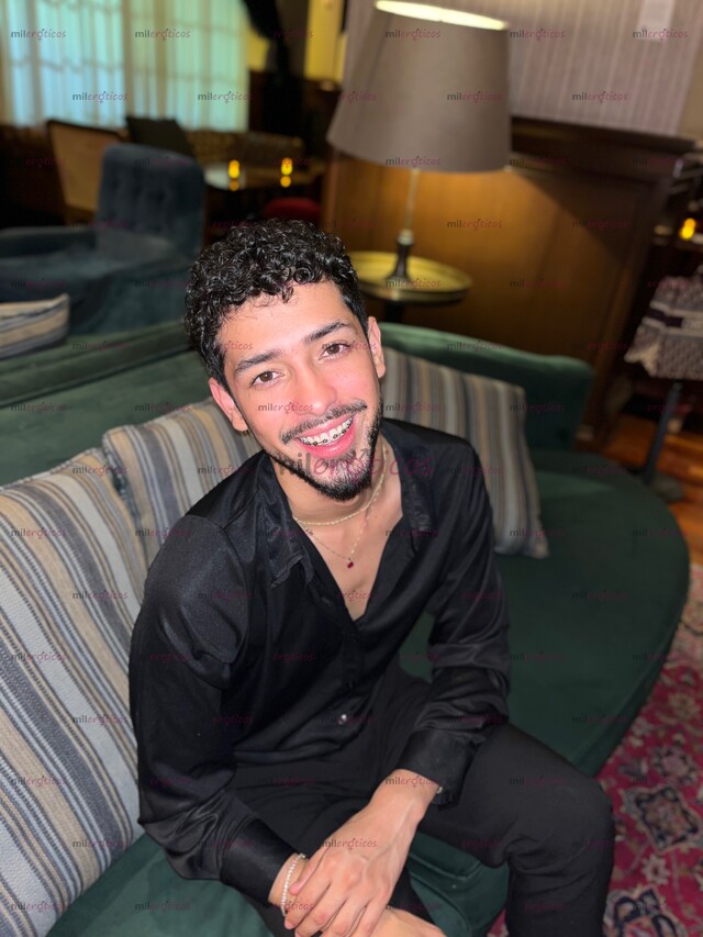 FOTOS DE CHICO SLIM: NATURALIDAD, DISCRECIÓN Y VERSATILIDAD TOTAL