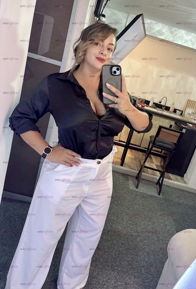 FOTOS DE MADURA ! SENOS GRANDES ,DE PRESENCIA CAUTIVADORA Y FEMINIDAD MARCADA.