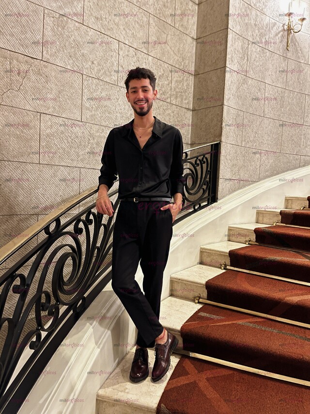 FOTOS DE CHICO SLIM: NATURALIDAD, DISCRECIÓN Y VERSATILIDAD TOTAL