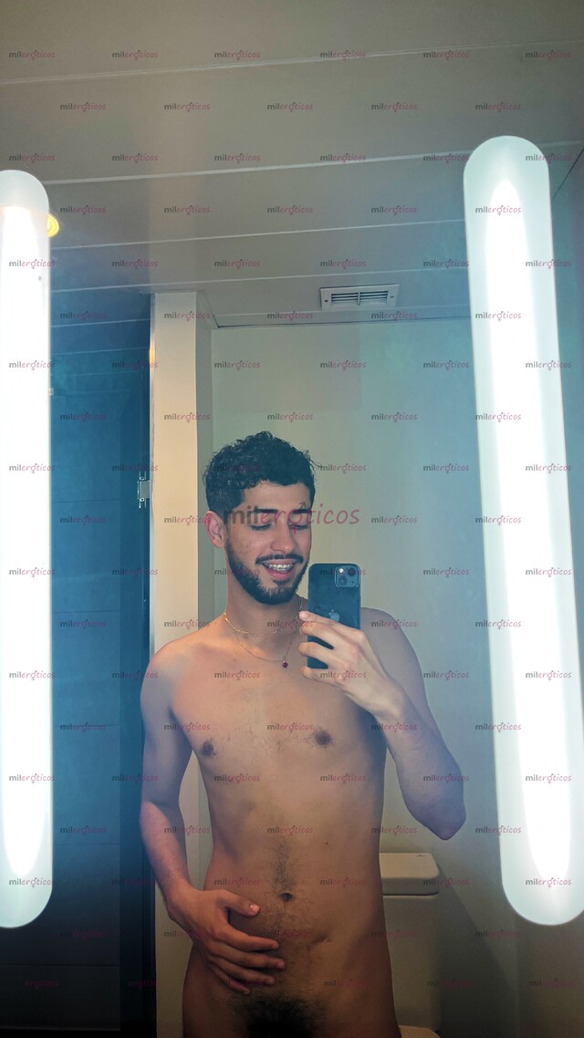 FOTOS DE CHICO SLIM: NATURALIDAD, DISCRECIÓN Y VERSATILIDAD TOTAL