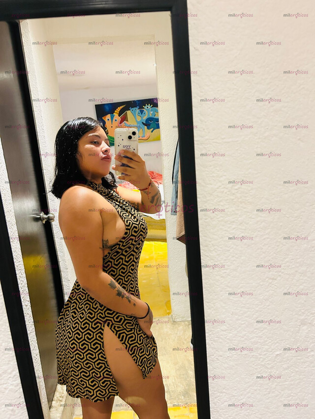 FOTOS DE RICA MORENA DE 19 AÑOS COMPLACIENTE MUY SUMISA