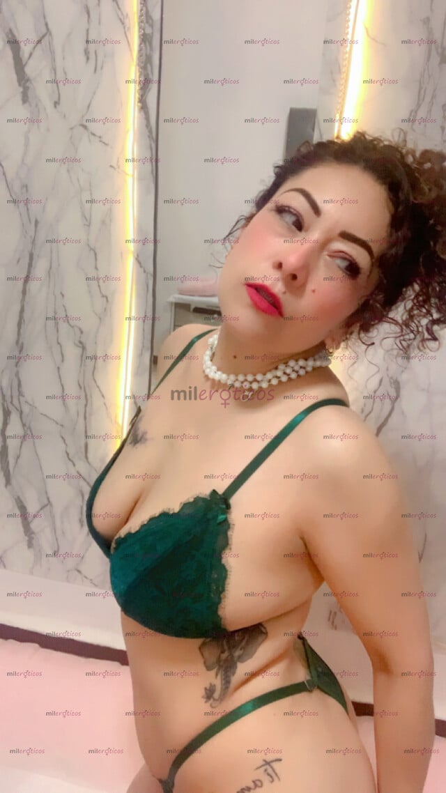 FOTOS DE TU MILF DE PELO CHINO FLAQUITA DELICIOSA ESTRECHITA