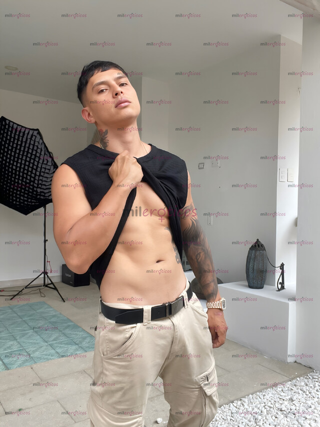 FOTOS DE ACOMPAÑANTE MASCULINO DE ALTO NIVEL SENSUALIDAD Y ESTILO