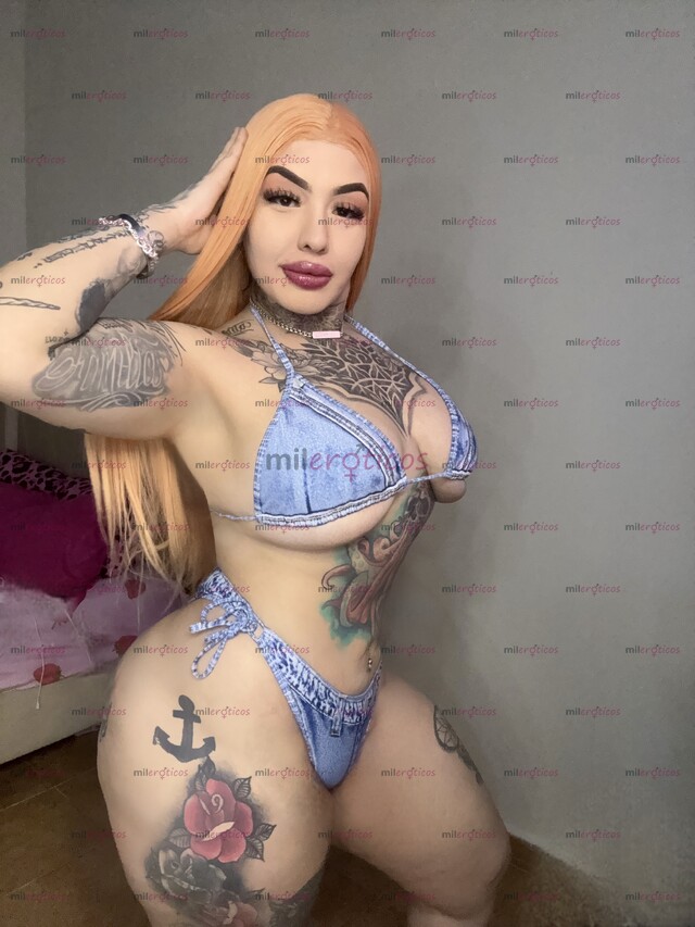 FOTOS DE BRATZCURVYY DE GIRA EN CDMX DESDE MONTERREY PARA TI