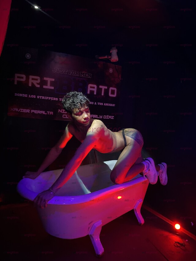 FOTOS DE CUBANO PASIVO,NALGÓN,TRAGÓN, GUAPO,AMISTOSO,DELGADO,BAILARÍN