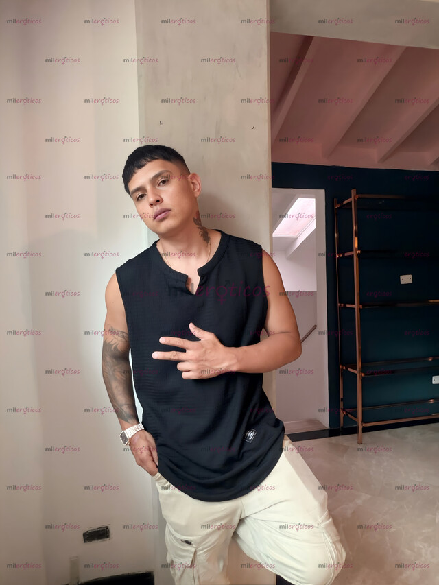 FOTOS DE ACOMPAÑANTE MASCULINO DE ALTO NIVEL SENSUALIDAD Y ESTILO