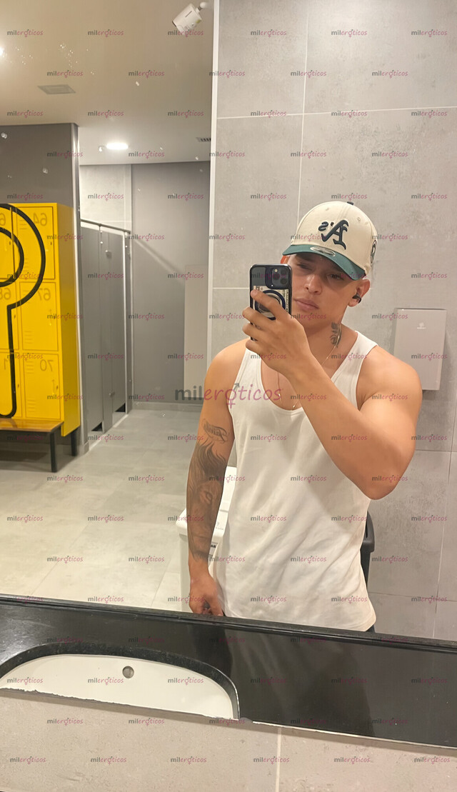 FOTOS DE ACOMPAÑANTE MASCULINO DE ALTO NIVEL SENSUALIDAD Y ESTILO