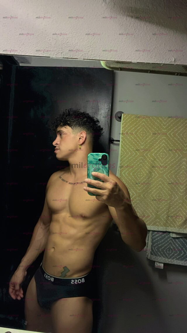 FOTOS DE LECHERO CON LUGAR EN ZONA ROMANTICA GRAN POLLA