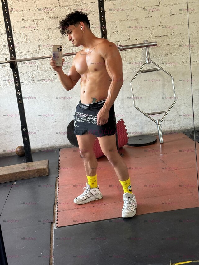 FOTOS DE LECHERO CON LUGAR EN ZONA ROMANTICA GRAN POLLA