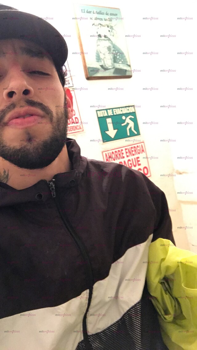 FOTOS DE 100% SINALOENSE ALTO 1.80 FLAQUITO SIN MIEDO AL EXITO