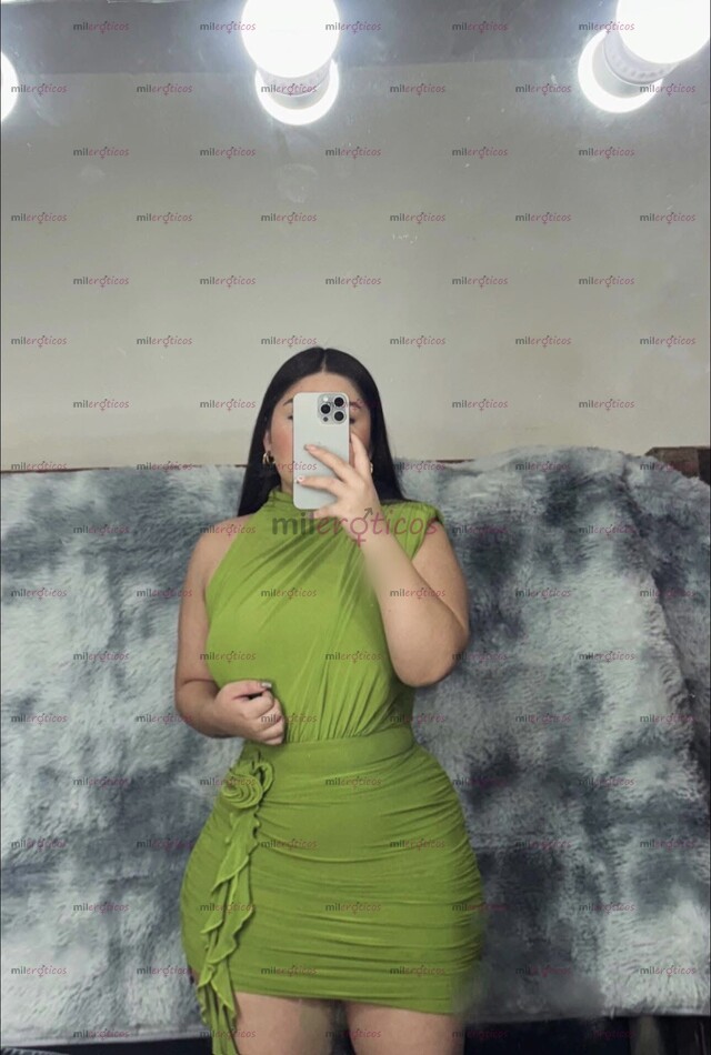 FOTOS DE VANESSITA NALGONA HOT DE 21 AÑOS RICAS CURVAS EMPEZANDO EN EL AMBIENTE