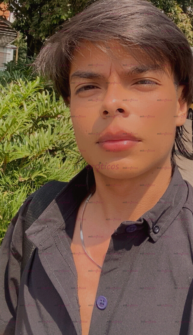 FOTOS DE , ACOMPAÑANTE, CHICO DE BUEN AMBIENTE EXCELENTE EDUCACIÓN BUENA