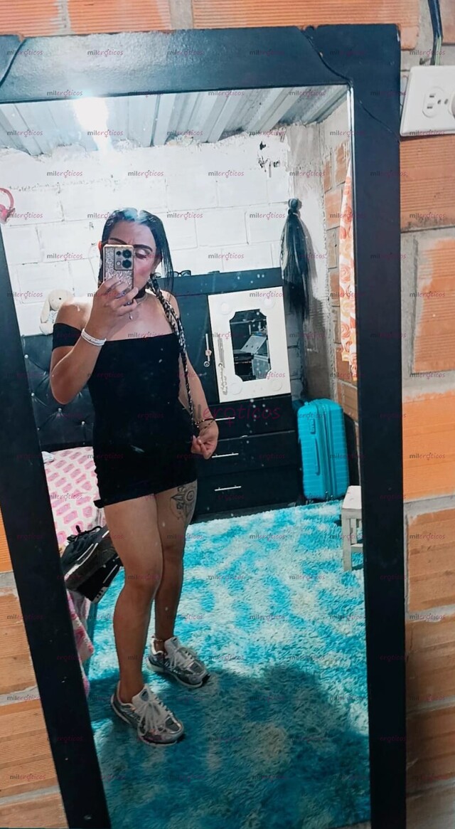 FOTOS DE HOLA MI NOMBRE ES SALOME UNA CHICA TRANS ARDIENTE