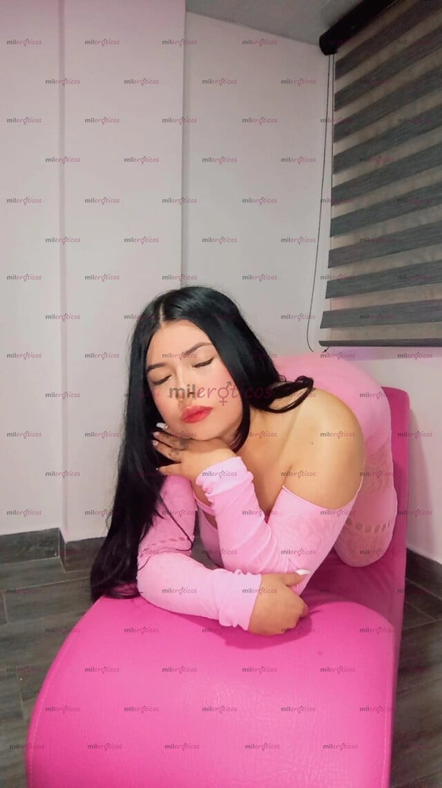 FOTOS DE VALENTINA VUELVO A TU ZONA LLEVAME AL CIELO SIN SALIR DE NUESTRO CUARTO!!!