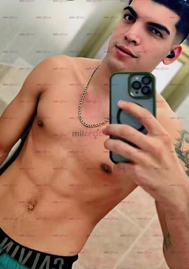 FOTOS DE MACHO VENEZOLANO GUAPO ALTO CUERPO DEFINIDO MUY DOTADO 22 CM GRUESA CARIBEÑO SÚP