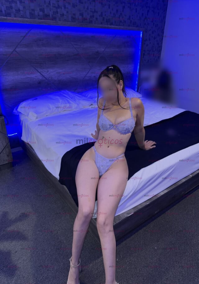 FOTOS DE FLAQUITA JUGUETONA RECIÉN LLEGADA 25 AÑOS
