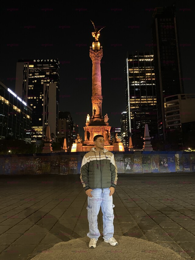 FOTOS DE JOVENCITO COLOMBIANO MUY DISCRETO DE VISITA EN CANCÚN