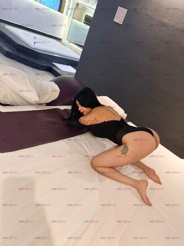 FOTOS DE CHLQULTLTA SEXY APRETADITA COQUETA Y NUEVA EN EL AMBIENTE CON DEPA DISCRETO