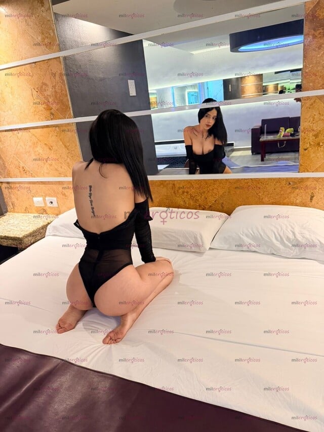 FOTOS DE CHLQULTLTA SEXY APRETADITA COQUETA Y NUEVA EN EL AMBIENTE CON DEPA DISCRETO
