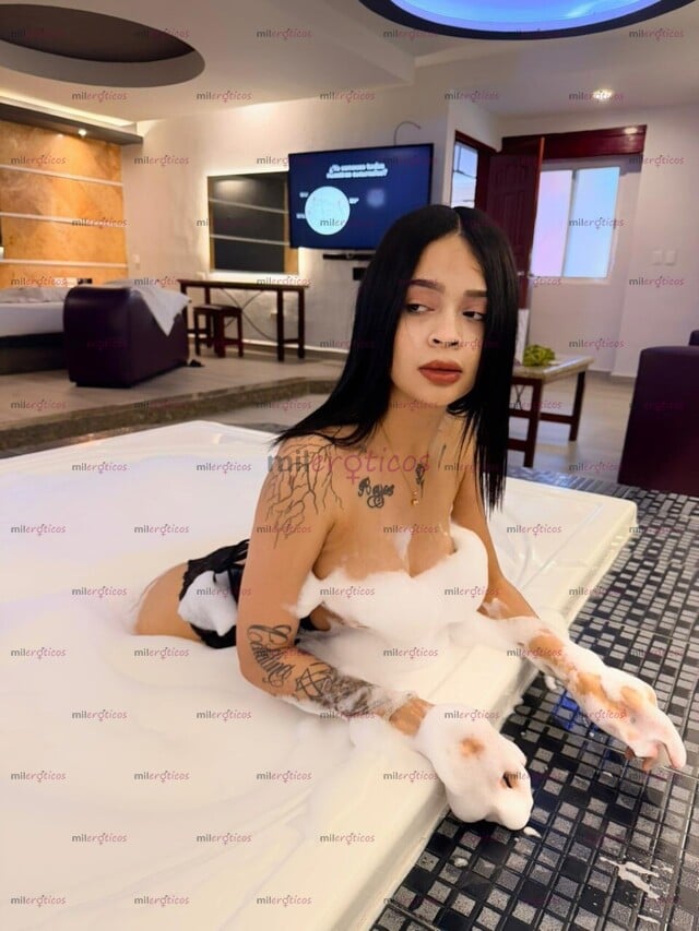 FOTOS DE PROMO EN MI DEPA POR ÚLTIMOS DÍAS PAPI PONME A GEMIR CON TU RICA VERGA