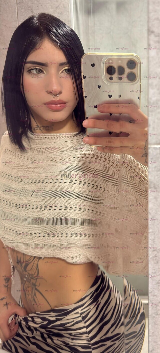 FOTOS DE HERMOSA JOVEN ADICTA AL PENE VAGINA APRETADA BIEN DELICIOSA Y JUGOSA