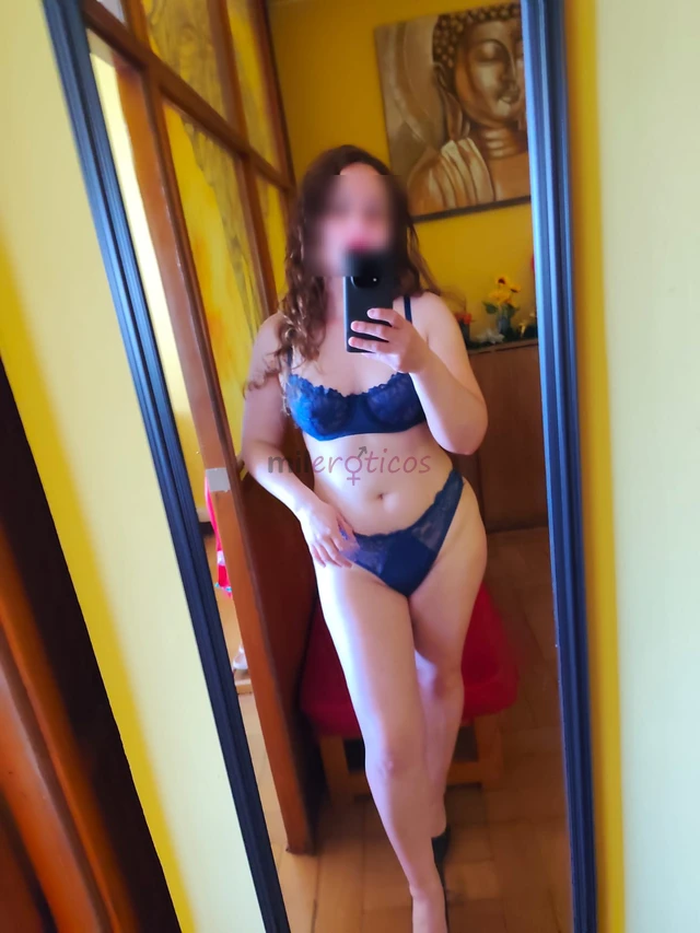 Hola amor mi nombre es macarena masajista te invito a relajarte y olvidarte de la rutina pasaras un excelente momento mi lugar de trabajo es bonito li...