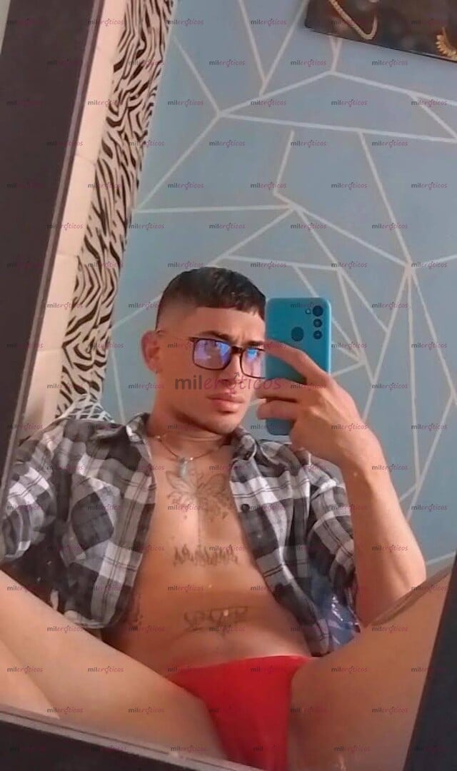 FOTOS DE CHICO CON APTO PRIVADO Y CON GANAS DE CUMPLIR TODAS TUS FANTASIAS.