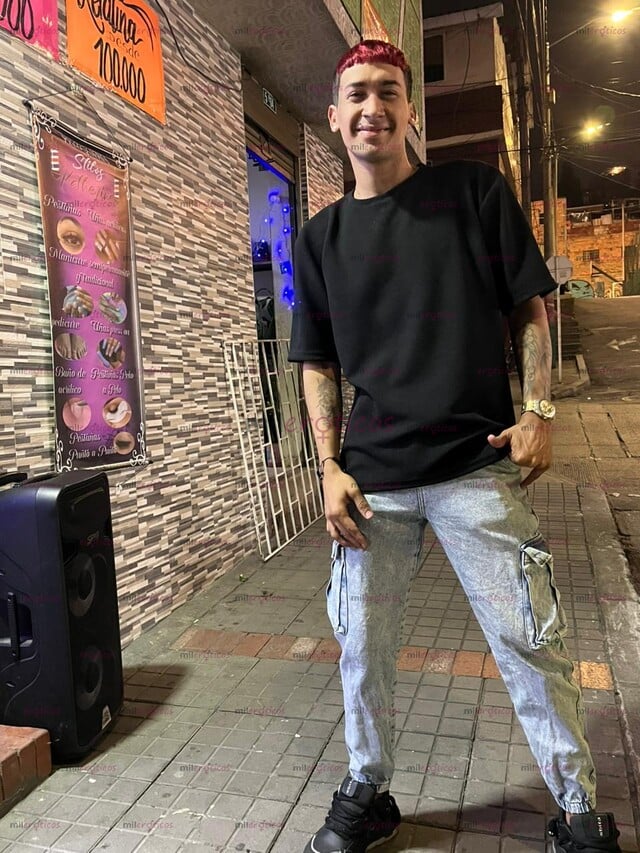 FOTOS DE CHICO CON APTO PRIVADO Y CON GANAS DE CUMPLIR TODAS TUS FANTASIAS.