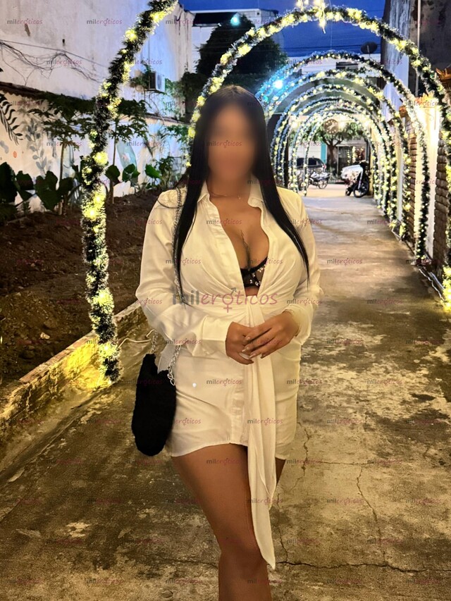 FOTOS DE HERMOSA MUJER, CAMILA LINDOS GLÚTEOS Y PECHOS MUY EXCLUSIVA
