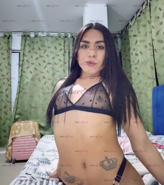 FOTOS DE DÉ VUELTA POLLITA 21 AÑOS DISPONIBLE HOTEL BARILOCHE