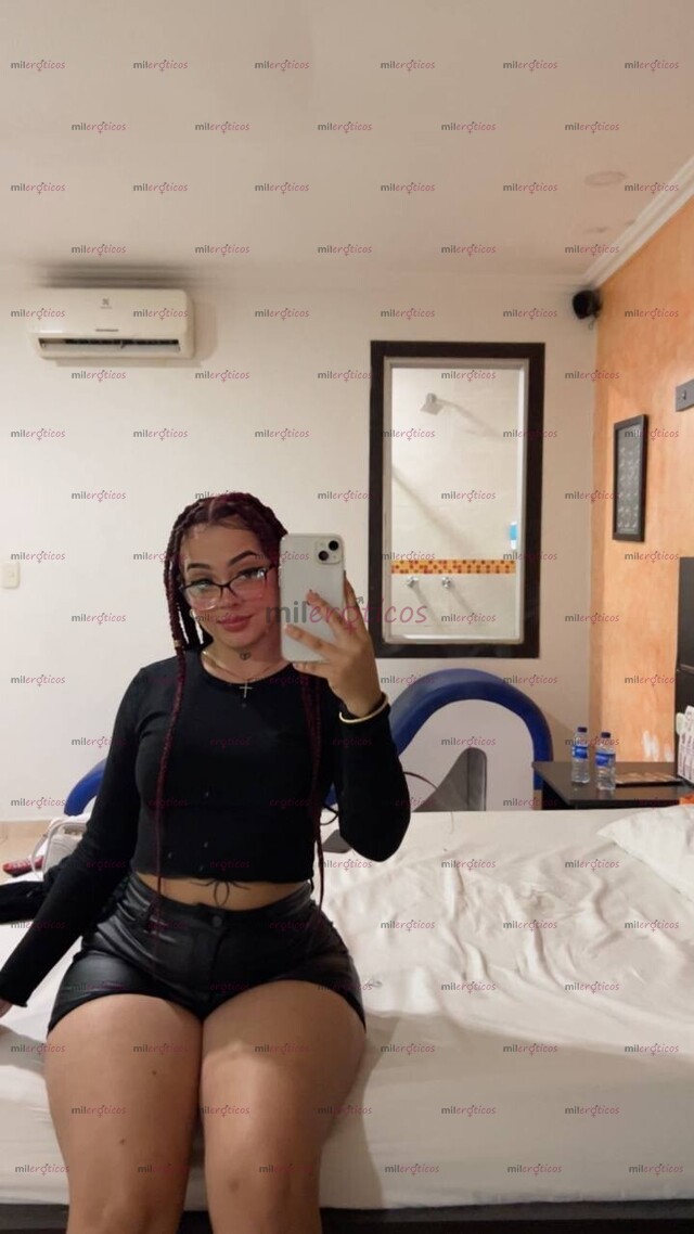 FOTOS DE AINOAH, HERMOSA VEINTEAÑERA DE GRAN CULO Y ROSTRO DIVINO, VIP