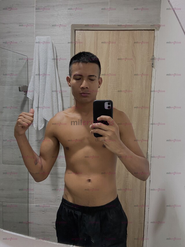 FOTOS DE FLACO VERGON GRANDE Y GRUESA DISPUESTO A COMPLACERTE