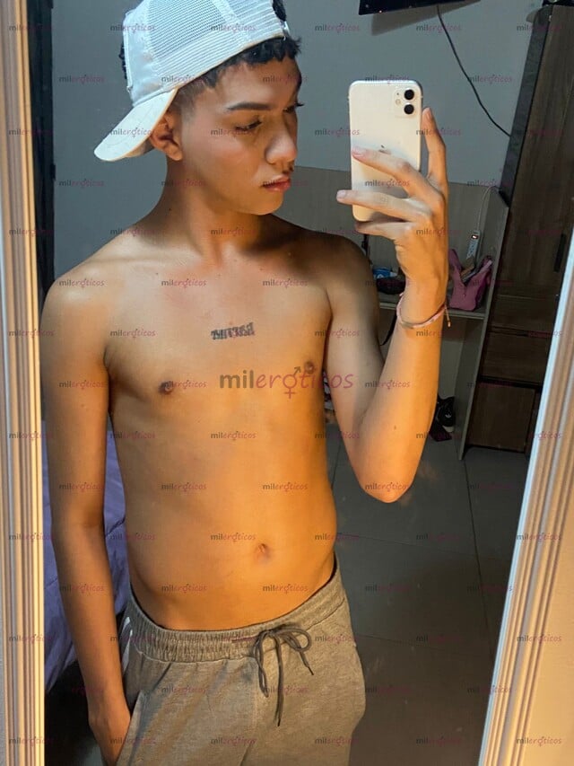 FOTOS DE YOEL,19 AÑOS, OJOS CLAROS, COMPLACIENTE Y CALIENTE, VERSÁTIL MORBO