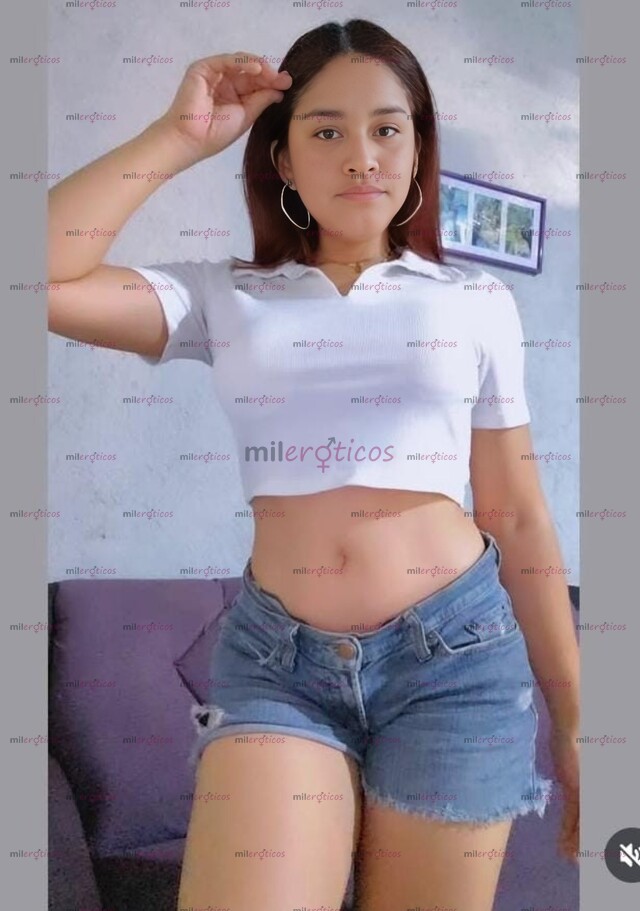 FOTOS DE YO SOY LO QUE MÁS DESEAS , UNA LINDA CHICA CON RICAS CURVAS LINDO ROSTRO,