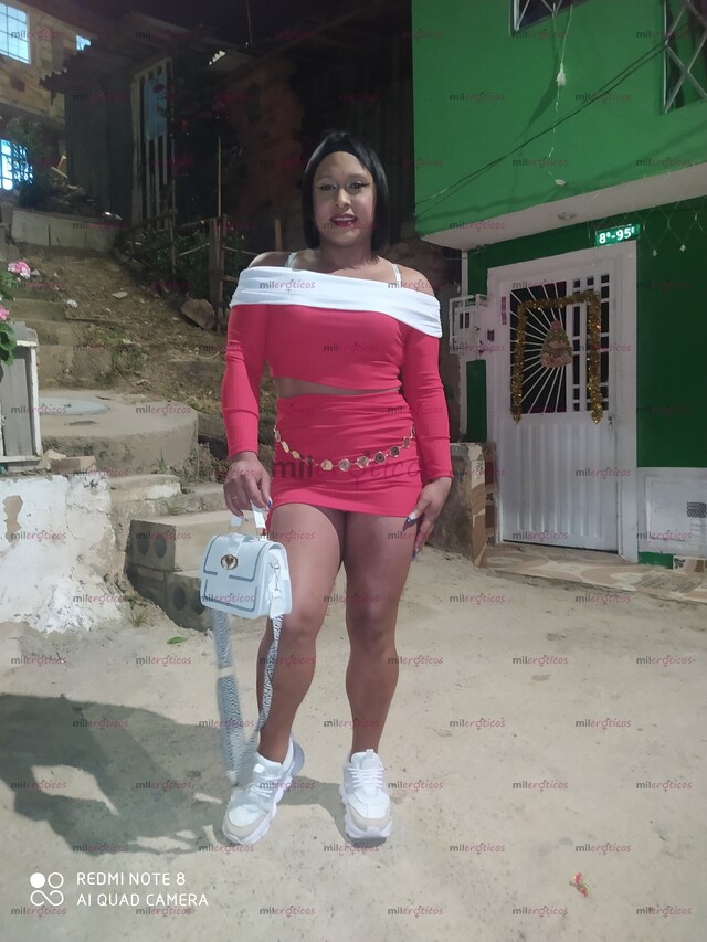 FOTOS DE HOLA SOY TAMY UNA LINDA MORENA COMPLACIENTE DE BUENOS SENTIMIENTOS