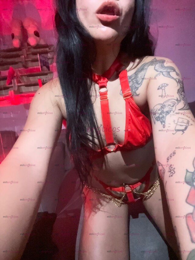 FOTOS DE NENA PETTITE SÚPER SUMISA PERO TODO UNA NINFÓMANA !