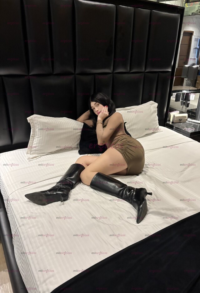 FOTOS DE LA MÁS FEMENINA DEL PORTAL Y LA MÁS HOT Y LINDA