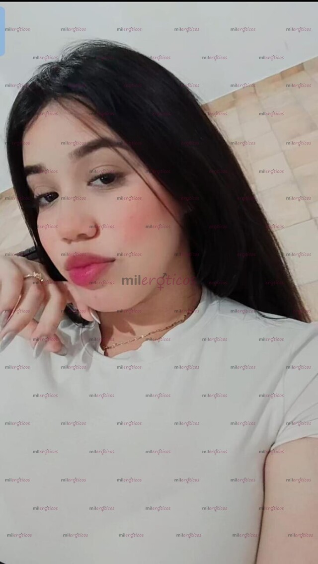 FOTOS DE HOLA AMOR SOY UNA CHICA MUY TRAVIESA DISPUESTA A TODO CONTIGO AMOR