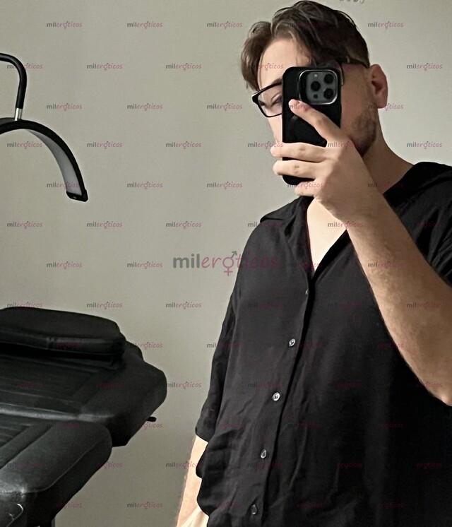 FOTOS DE PASIÓN PASIVO CON MENTE ABIERTA A TODO OJOS VERDES