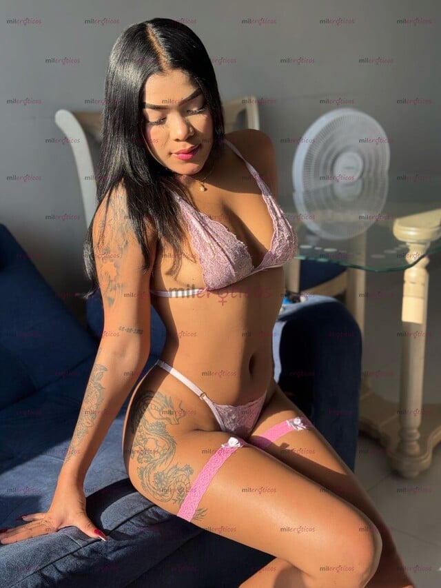 FOTOS DE TATUADA CHINITA HERMOSA LINDA CALIENTE HERMOSA DIVERTIDA