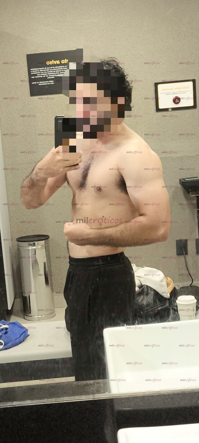 FOTOS DE HOMBRE MASCULINO DE BARBA COMPLETA Y MUY DELGADO