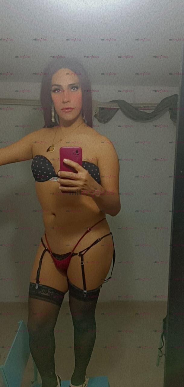 FOTOS DE HOLA SOY ANTHONELLA DE PASO POR TU CIUDAD