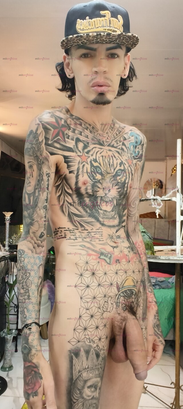 FOTOS DE FLACO ACTIVO BLANCO TATUADO MORBOSO CON SITIO