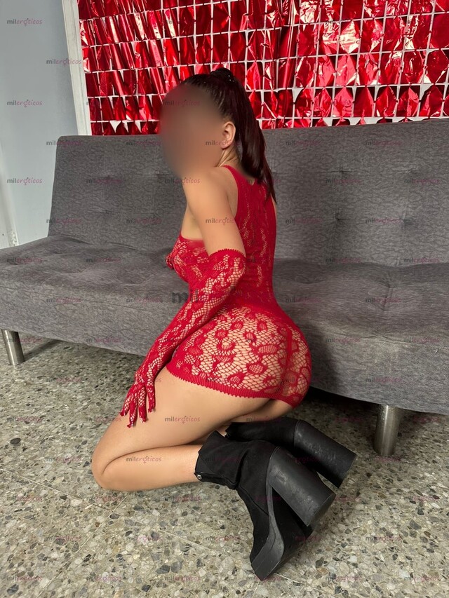 FOTOS DE CAMILA HERMOSA DESCOMPLICADA ARDIENTE EN BOSA ESTACIÓN