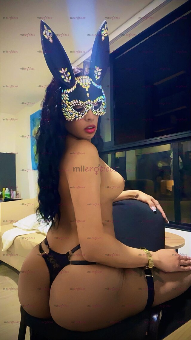 FOTOS DE POR PRIMERA VEZ EN TU CIUDAD KLOY CHICA DOTADA CON UNA SORPRESA DE 24 CM