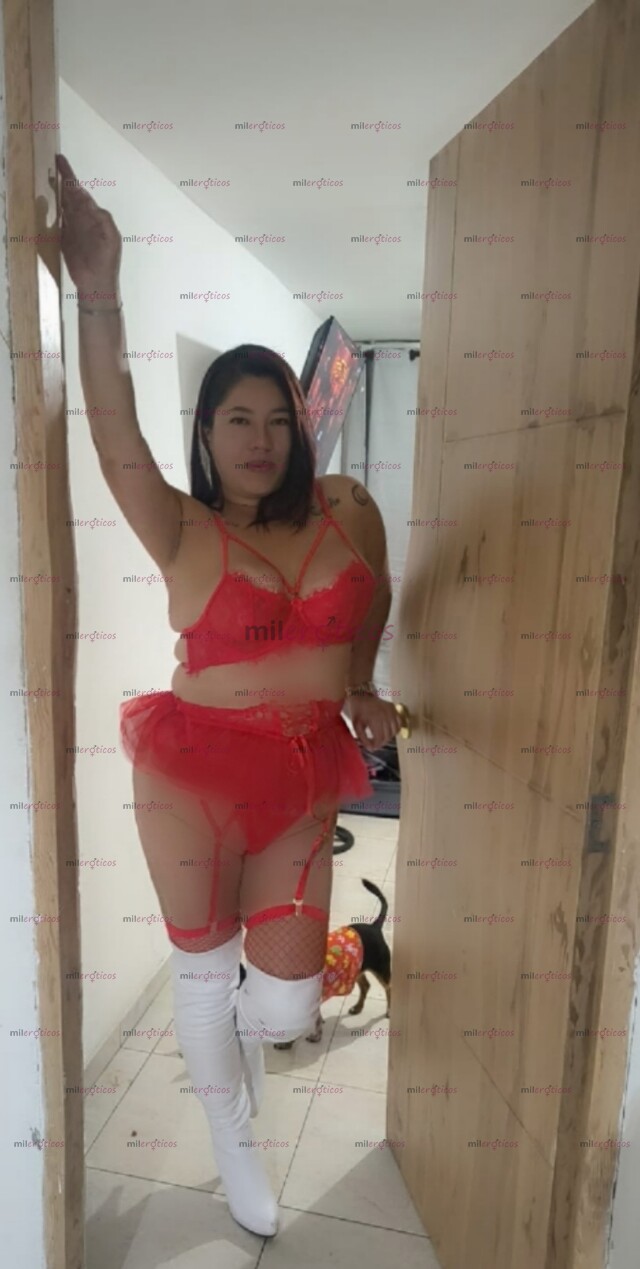 FOTOS DE LUNA MUY ARRECHA VEN Y DAME MUCHA VERGA EN LA POSE QUE DESEES