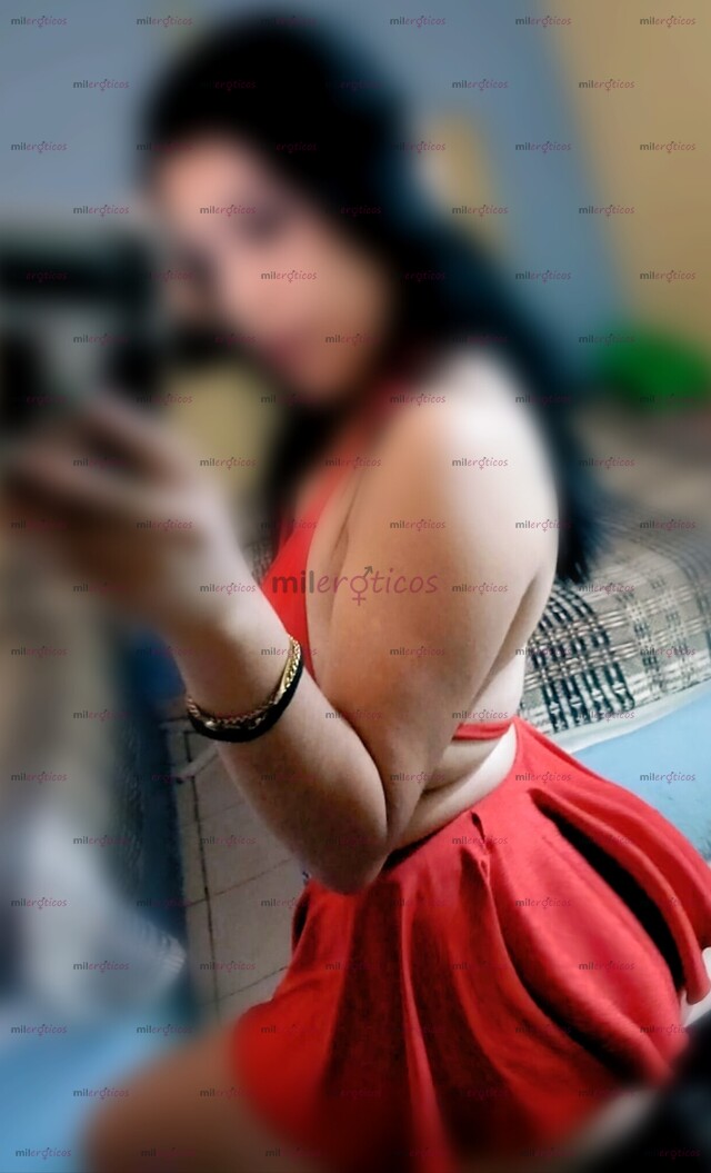 FOTOS DE UN DAMA EN LA CALLE UNA PUTA EN LA CAMA ,CARA ANGELICAL